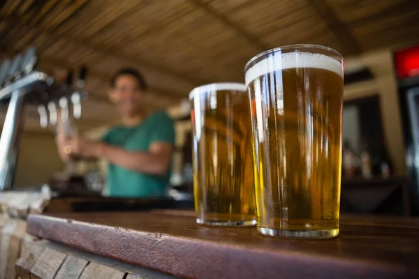 Close Copos Cerveja Balcão — Fotografia de Stock