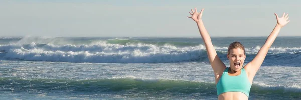 Woman Sports Bra Celebrating Waves — Stock Photo, Image