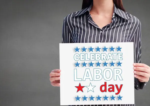 Business Woman Holding Labor Day Card Grey Background — Stock Photo, Image