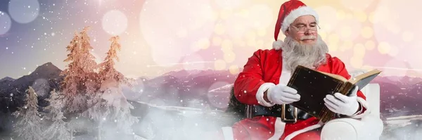 Weihnachtsmann Mit Winterlandschaft Lesebuch — Stockfoto