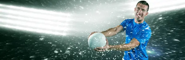 Image Composite Portrait Joueur Rugby Souriant Maillot Bleu Tenant Ballon — Photo