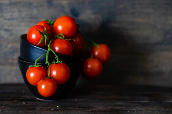 Närbild Skott Färska Ekologiska Körsbär Tomater Bordet För Bakgrund — Stockfoto