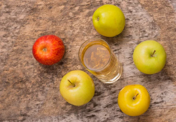Äppeljuice Närbild Skott — Stockfoto