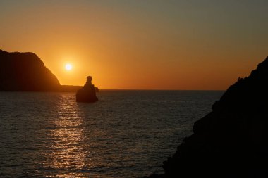 İbiza 'da günbatımı. Güzel doğa arkaplanı