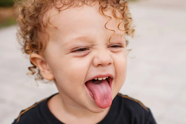 Portret Szczęśliwego Dziecka — Zdjęcie stockowe