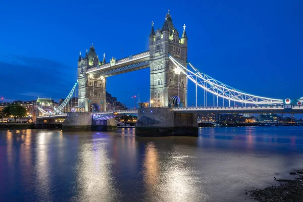 Tower Bridge Rozciągający Się Nad Tamizą Londynie Anglia — Zdjęcie stockowe