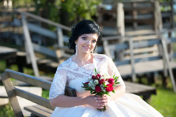 Porträt Einer Braut Mit Einem Strauß Braut Hochzeitstag — Stockfoto