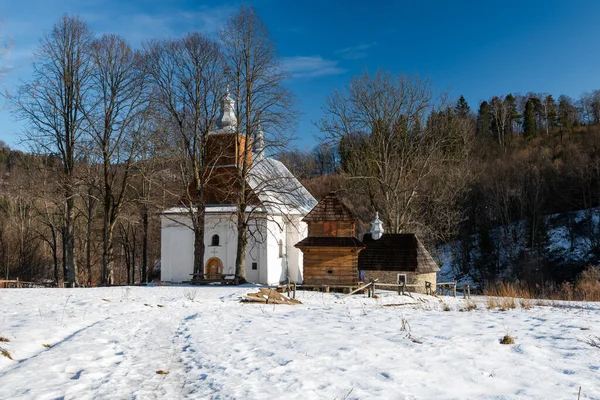 Lopienka Ortodoks Kilisesi Nin Dışı Bieszczady Mimarisi — Stok fotoğraf