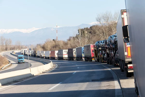 International Transport Trucks Blocked Border Cros — Stock Photo, Image