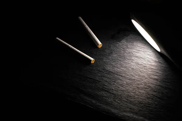 Cigarettes Dans Noir — Photo