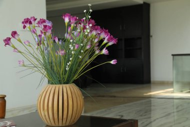 Güzel çiçeklerin yakın çekim görüntüsü, doğa konsepti arka plan 