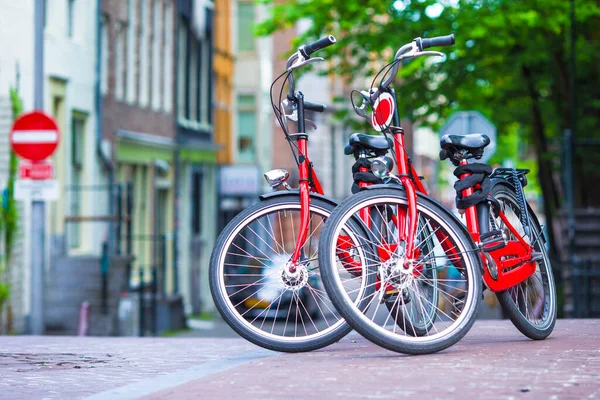 Red Bikes Sur Vieux Pont Amsterdam Pays Bas — Photo