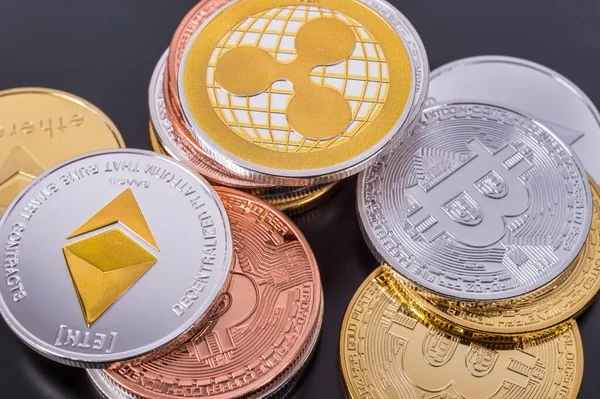 Stacked Cryptocurrency Coins Bitcoin Ethereum Ripple — Stock Photo, Image