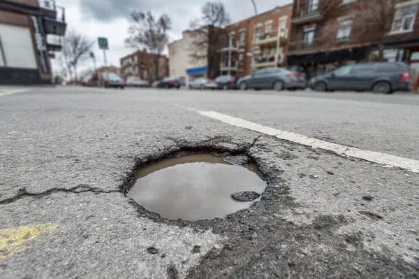 Large Pothole Montreal Canada 2018 — Stock Photo, Image
