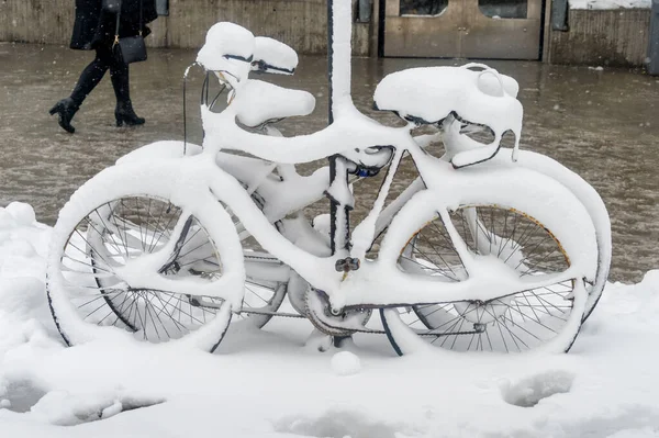 Bici Coperta Neve Fresca Montreal Canada 2018 — Foto Stock