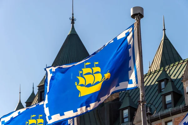 魁北克市的魁北克市旗帜 — 图库照片