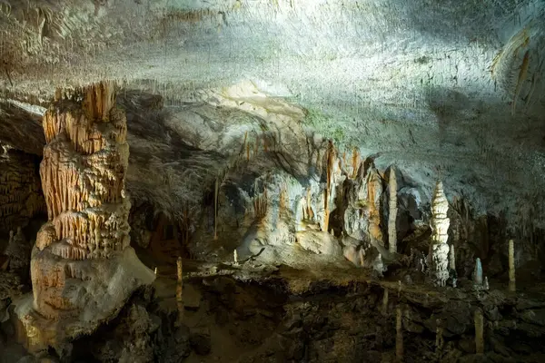 Seltsame Felsformationen Unter Der Erde Höhlensystem — Stockfoto