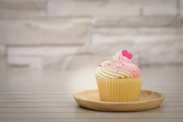 Nahaufnahme Von Köstlichen Süßen Cupcake — Stockfoto