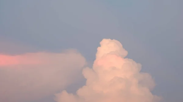 Όμορφα Σύννεφα Στον Ουρανό Σύννεφο Φόντο — Φωτογραφία Αρχείου