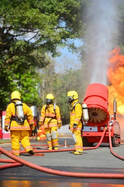 Brandweerlieden Aan Het Werk Brand Stad — Stockfoto