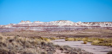 Boyalı çöl manzarası, gündüz manzarası.
