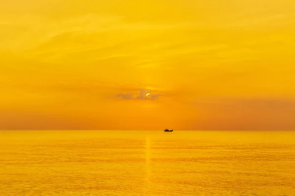 Horizont Sonnenuntergang Über Dem Wasser — Stockfoto
