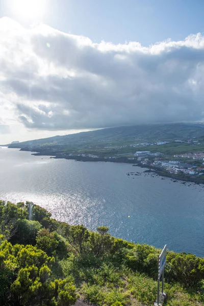 走在亚速尔群岛上 Faial Azores Horta岛的发现 — 图库照片