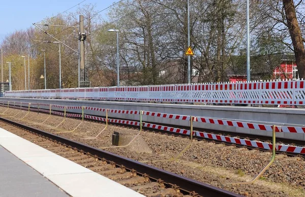 Несколько Железнодорожных Путей Перекрестками Железнодорожной Станции — стоковое фото