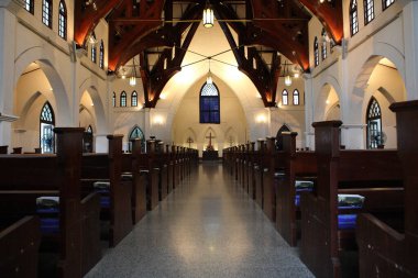 Eski kilisenin güzel iç mekanı. Din, kutsal yer konsepti.