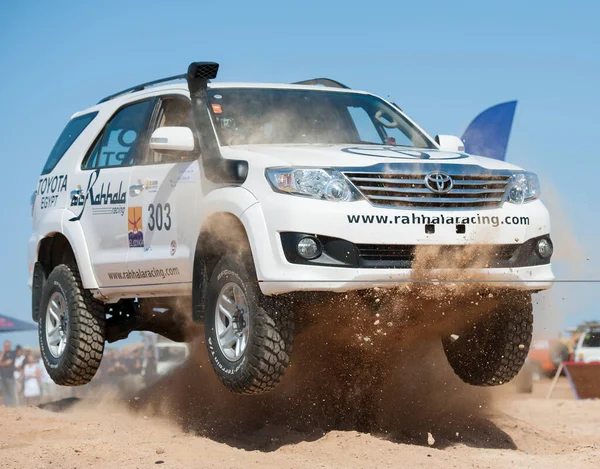 Camion Fuoristrada Competizione Raduno Nel Deserto — Foto Stock
