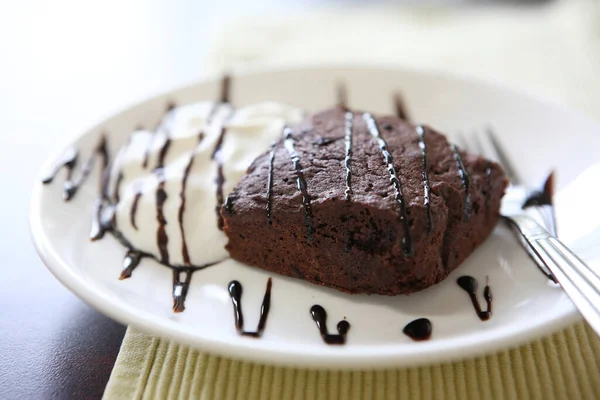 Deliciosos Brownies Doces Fundo Madeira — Fotografia de Stock