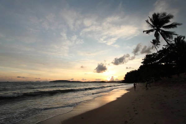 Puesta Sol Tropical Playa Krabi Tailandia —  Fotos de Stock