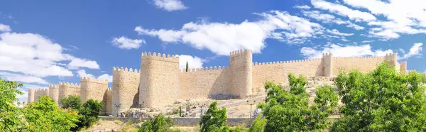 Tarihsel Avila Kalesi Duvarları — Stok fotoğraf