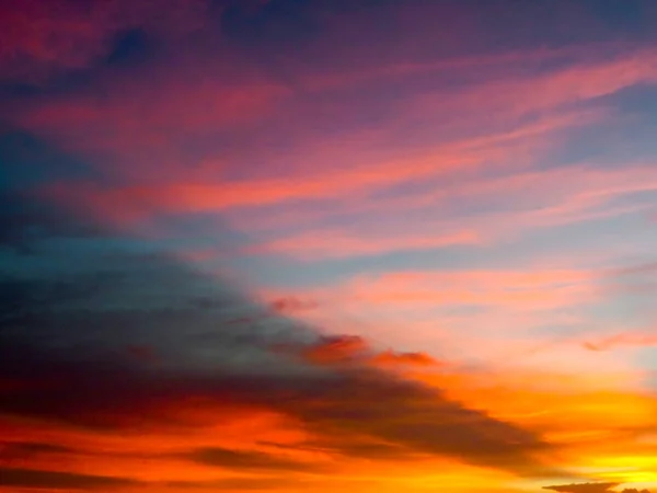 Colorful Sky Orange Blue Dark Gray Cloud — Stock Photo, Image
