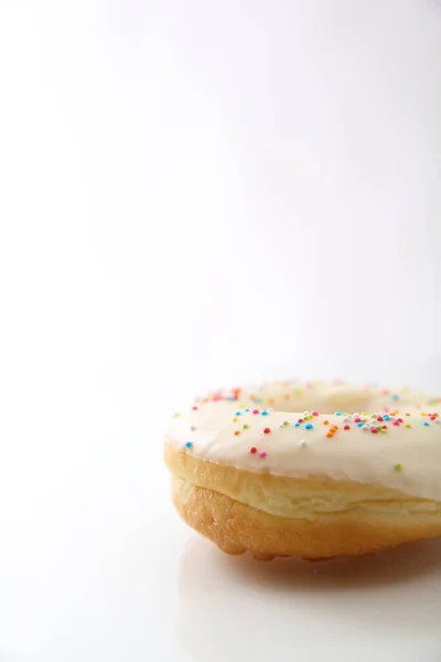 Weiße Schokolade Donut Isoliert Weißem Hintergrund — Stockfoto