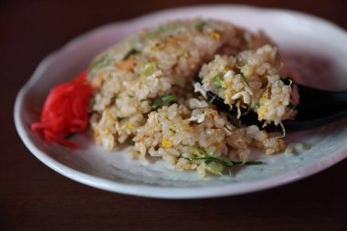 Ateş pirinç chahan japon kızarmış pilav