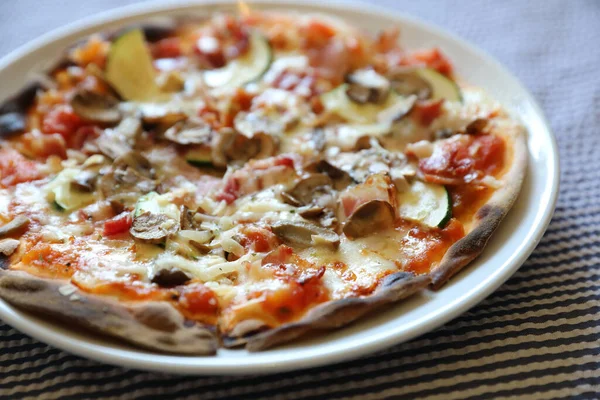 Pizza Bacon Mushroom Italian Food — Stock Photo, Image