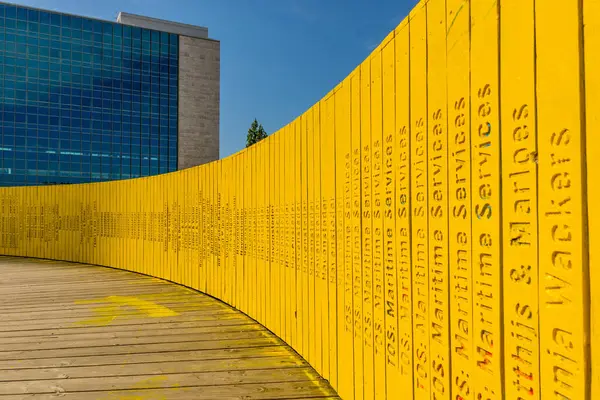 Blick Auf Den Luchtsingel Eine Crowdfunding Finanzierte Hölzerne Gelbe Fußgängerbrücke — Stockfoto