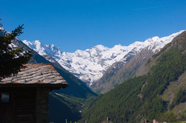 İtalya, Aosta Vadisi 'ndeki Grand Paradis Parkı