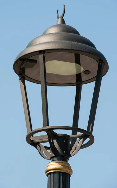 Nauwkeurig Detail Van Een Sierlijk Straatlicht — Stockfoto