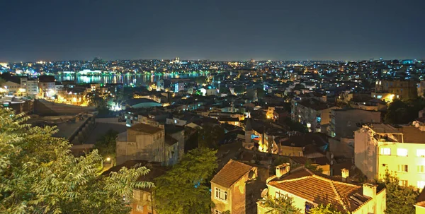 在晚上的城市景观视图 — 图库照片