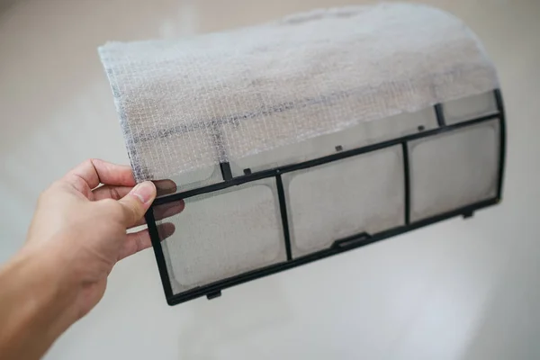 Dirty Air Conditioner Filter Need Cleaning — Stock Photo, Image