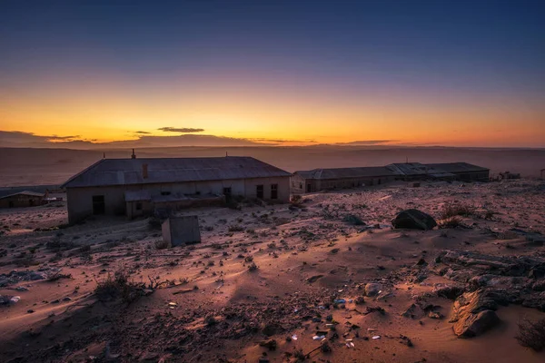 コルマンスコップの廃墟の上の日の出 ナミビア — ストック写真