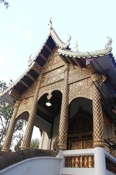 Wat Jet Yod Ват Фотаарам Провінція Якмай — стокове фото