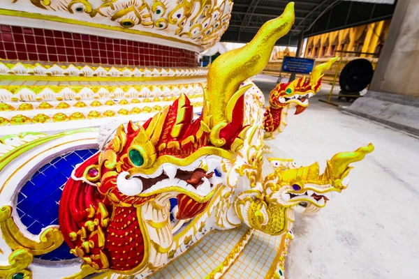 Statues Naga Stuc Décoratif Traditionnel Style Thaï Dans Temple — Photo