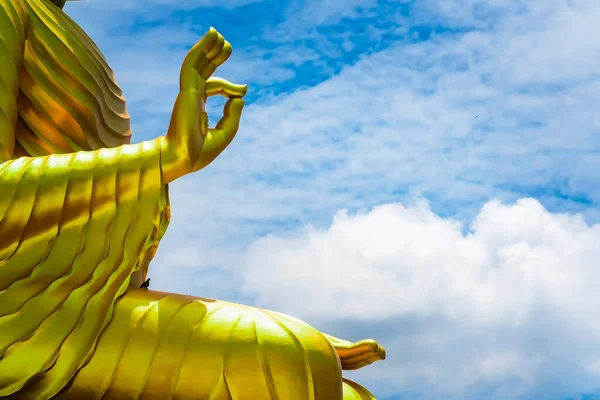 Die Hand Von Big Goldden Buddha Statue Des Chareon Rat — Stockfoto