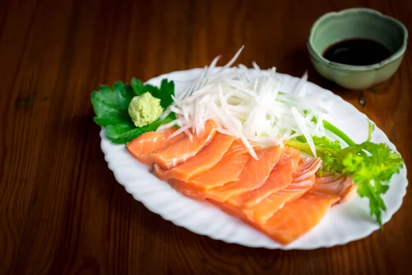 Японская Еда Сашими Лосось Японском Ресторане Вкусные Японские Морепродукты — стоковое фото