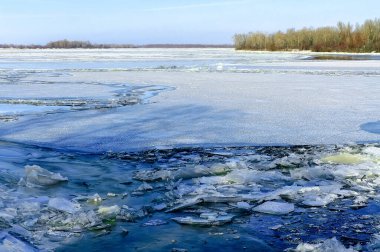 Dnipro Nehri 'nin güzel manzarası, Kyiv.
