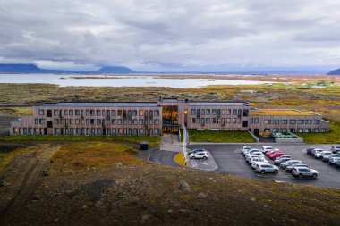 Fosshotel Myvatn, İzlanda 'da güzel bir göl kenarında yer alıyor.