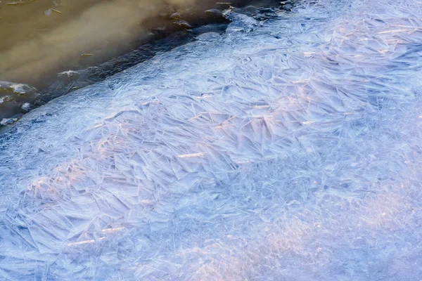 抽象的创作背景 河流上的冰结构 — 图库照片
